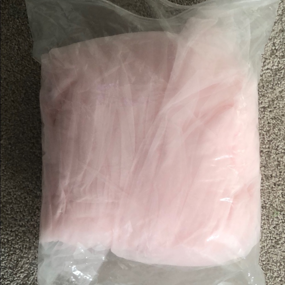 Tull skirt brand new never used